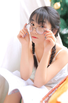 十二寡妇肉床艳史邵氏